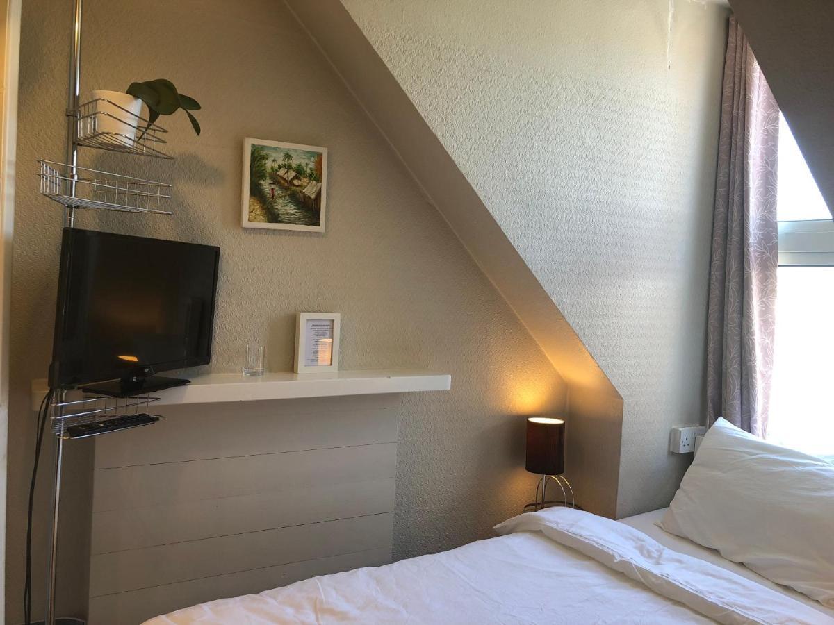 Bed and Breakfast Carena House à Cantorbéry Extérieur photo