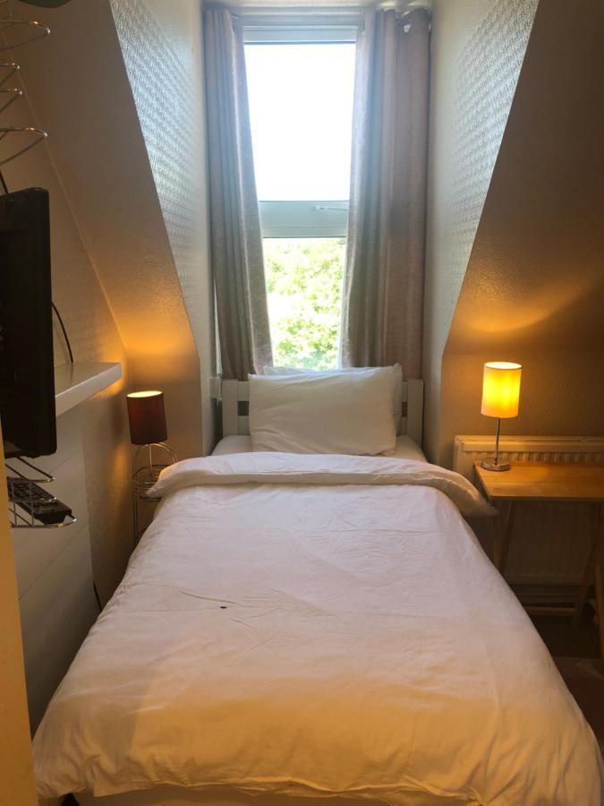 Bed and Breakfast Carena House à Cantorbéry Extérieur photo