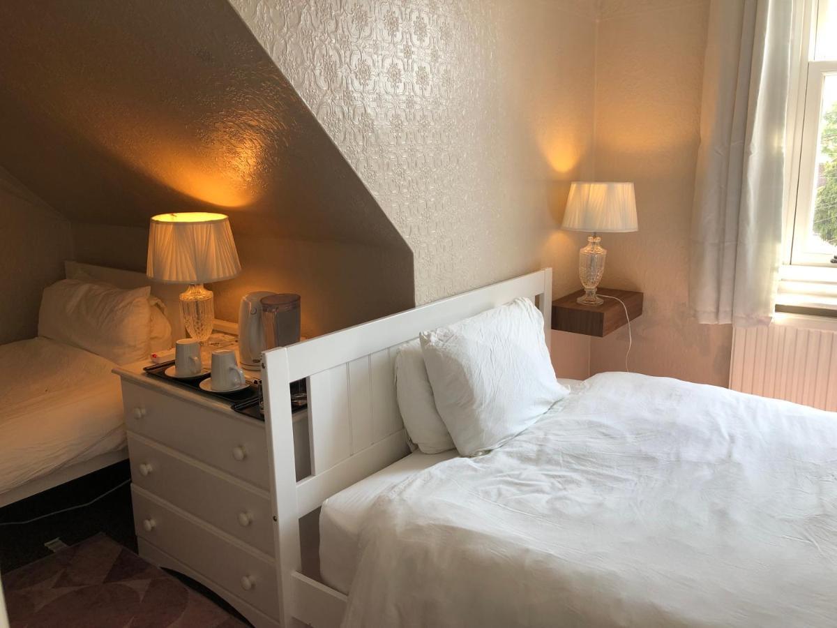 Bed and Breakfast Carena House à Cantorbéry Extérieur photo
